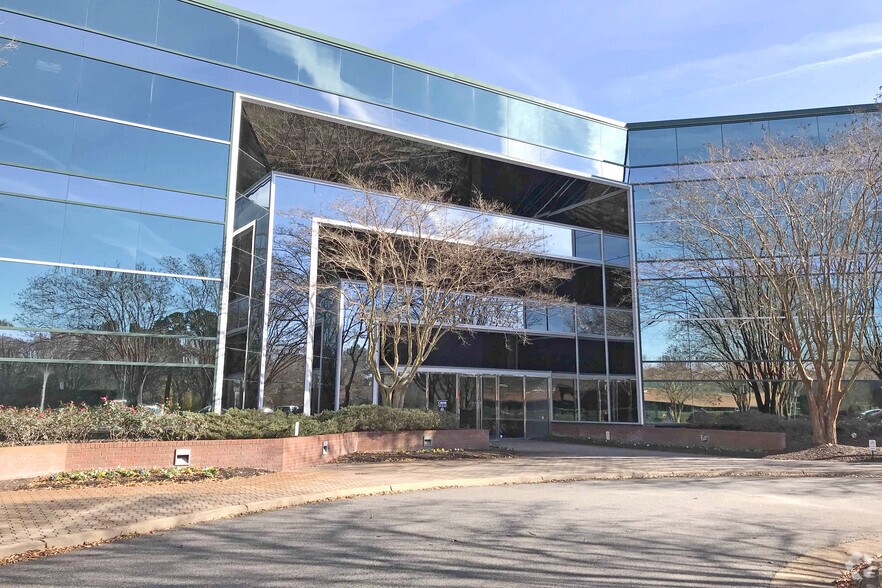 Primary Photo Of 5041 Corporate Woods Dr, Virginia Beach Unknown For Lease