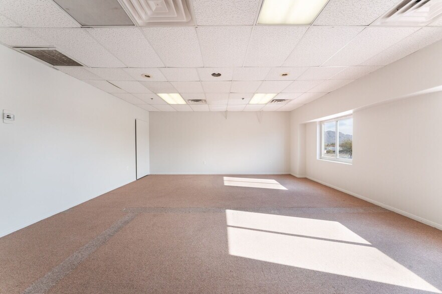 More Photos Of 4650 Judson Ave, Las Vegas Warehouse For Lease