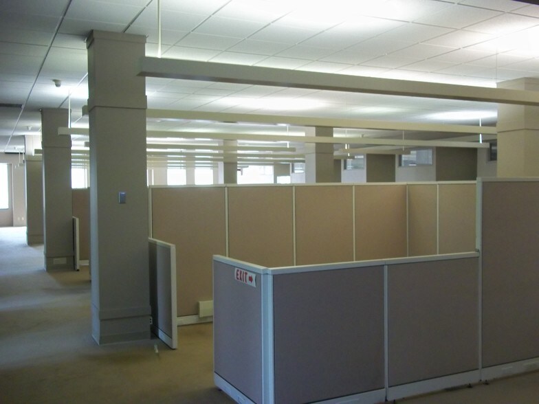 More Photos Of 201-209 E 4th St, Jamestown Industrial For Sale