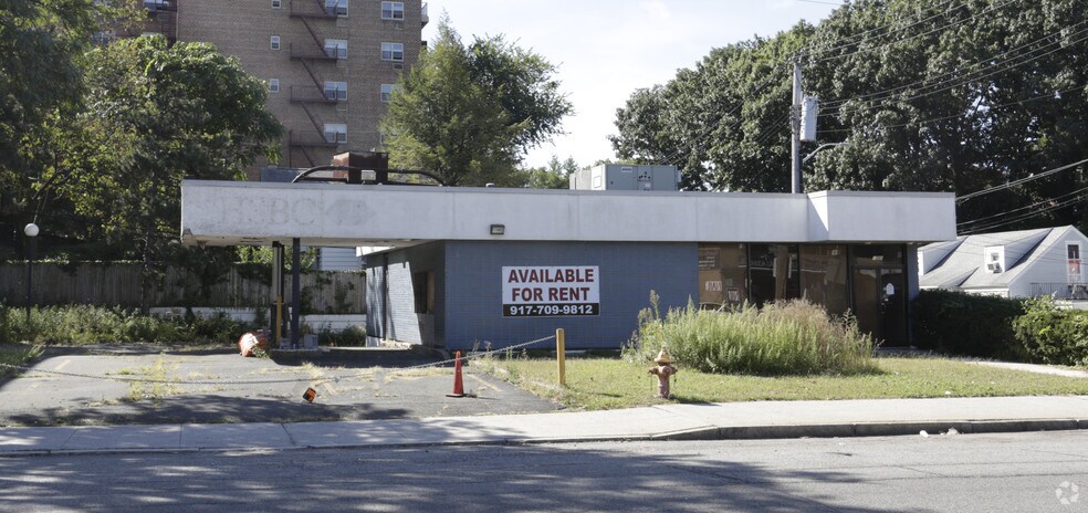 More Photos Of 1098 Yonkers Ave, Yonkers Storefront Retail Office For Lease