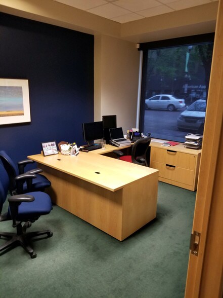 More Photos Of 111 2 Ave S, Saskatoon Office For Lease