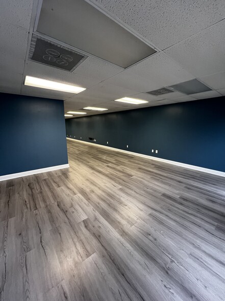 More Photos Of 802-808 Foley St, Jackson Unknown For Lease