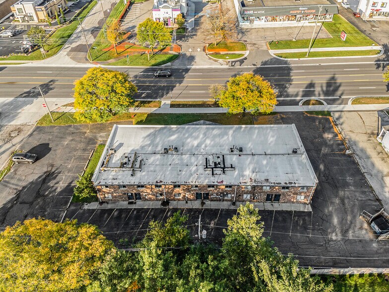 More Photos Of 29906-29940 Orchard Lake Rd, Farmington Hills Medical For Lease