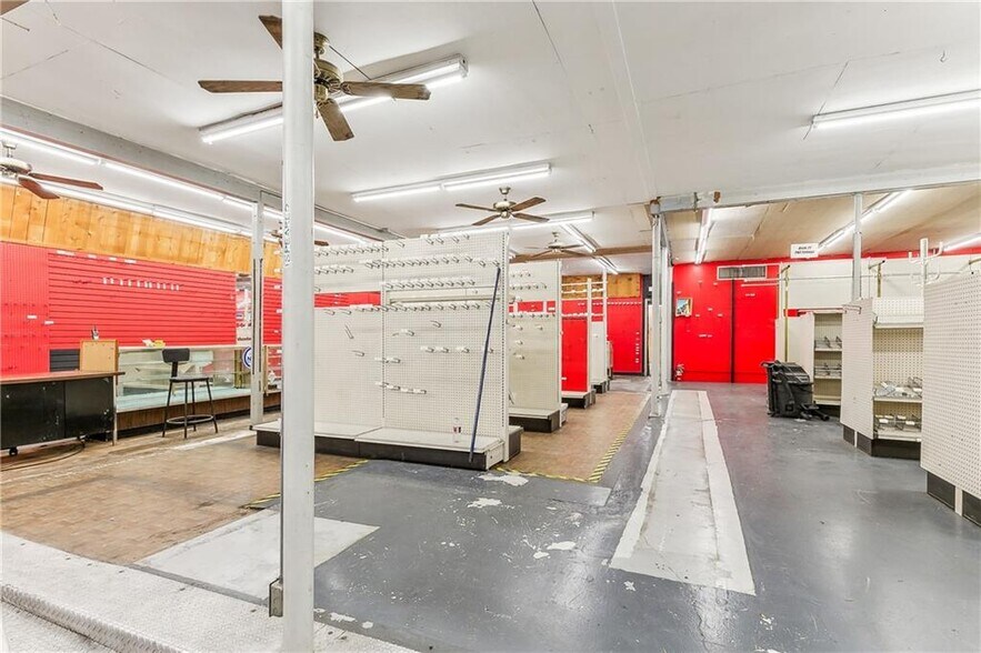 More Photos Of 435 Sala Ave, Westwego Freestanding For Sale