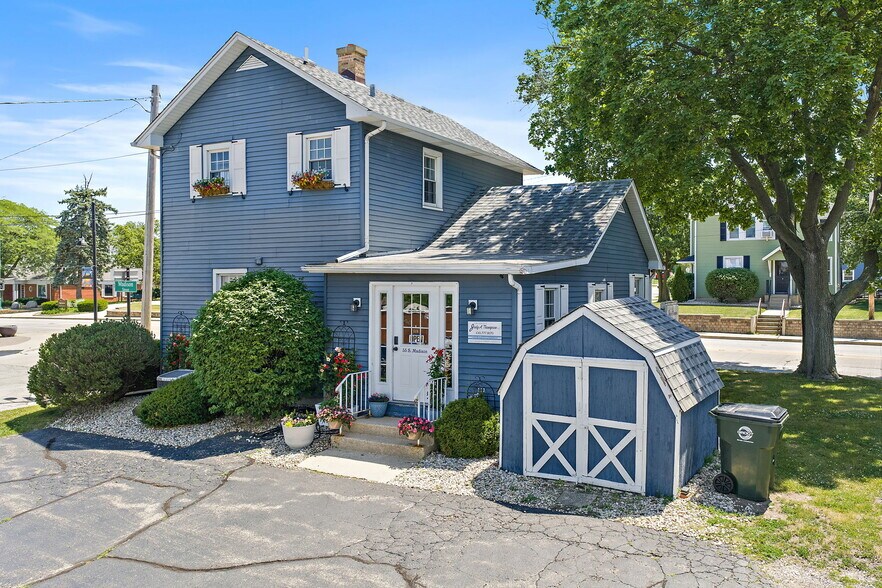 More Photos Of 55 S Madison St, Oswego Office For Sale