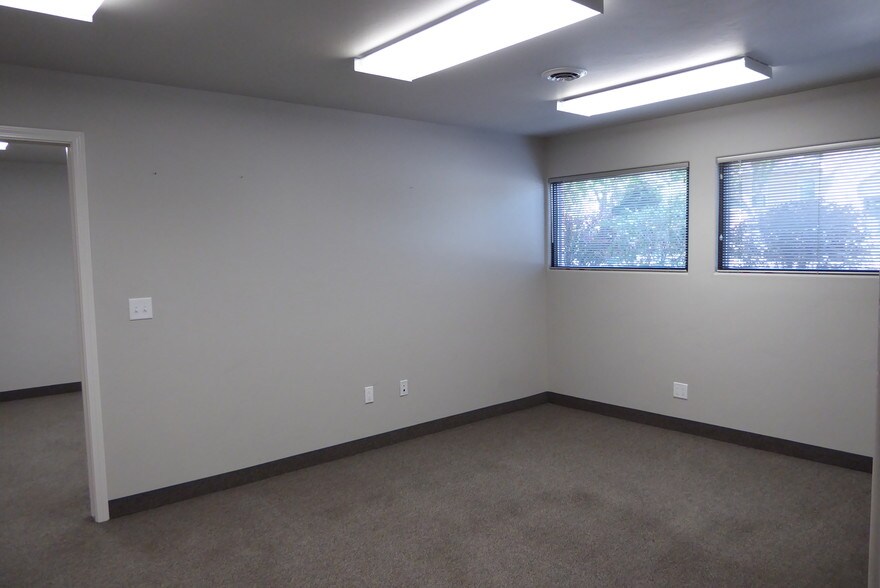 More Photos Of 132 E 5th St, Delta Office For Lease