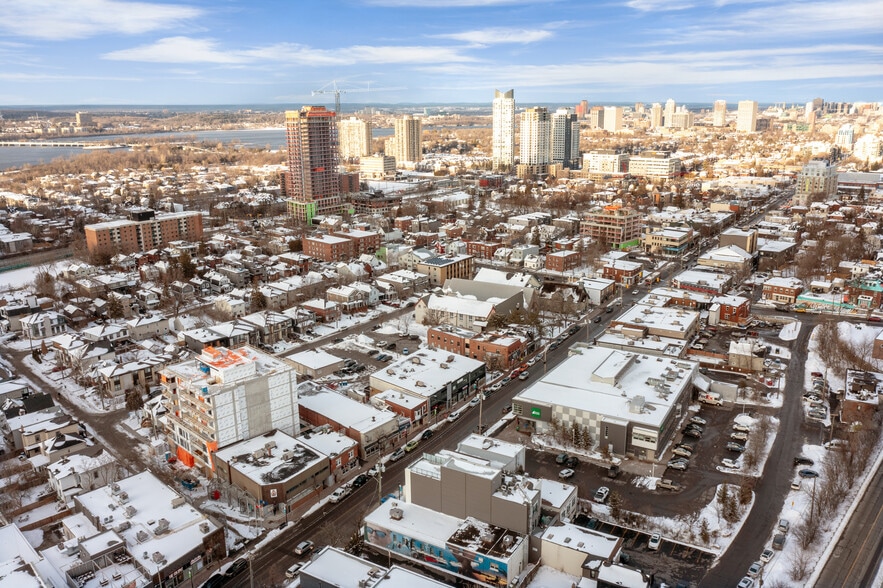 More Photos Of 381 Richmond Rd, Ottawa Storefront Retail Office For Lease
