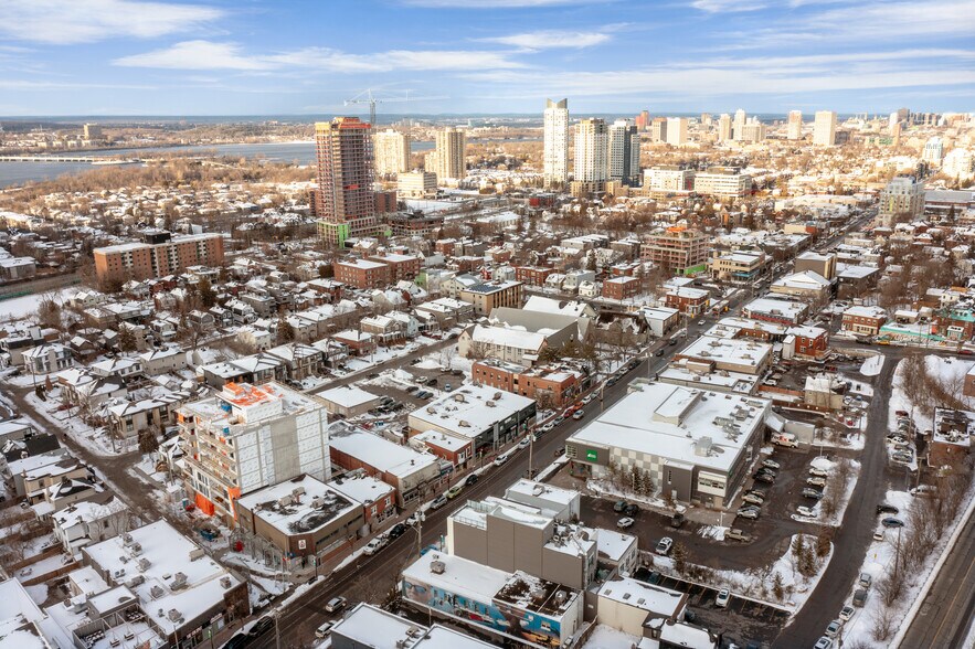 More Photos Of 381 Richmond Rd, Ottawa Storefront Retail Office For Lease