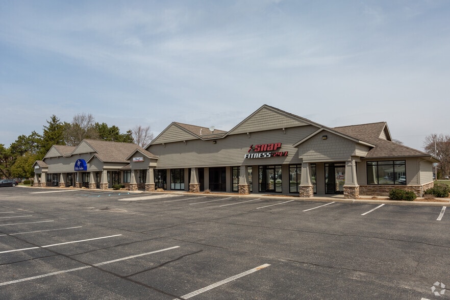 Primary Photo Of 2355 Belmont Center Dr NE, Belmont General Retail For Lease