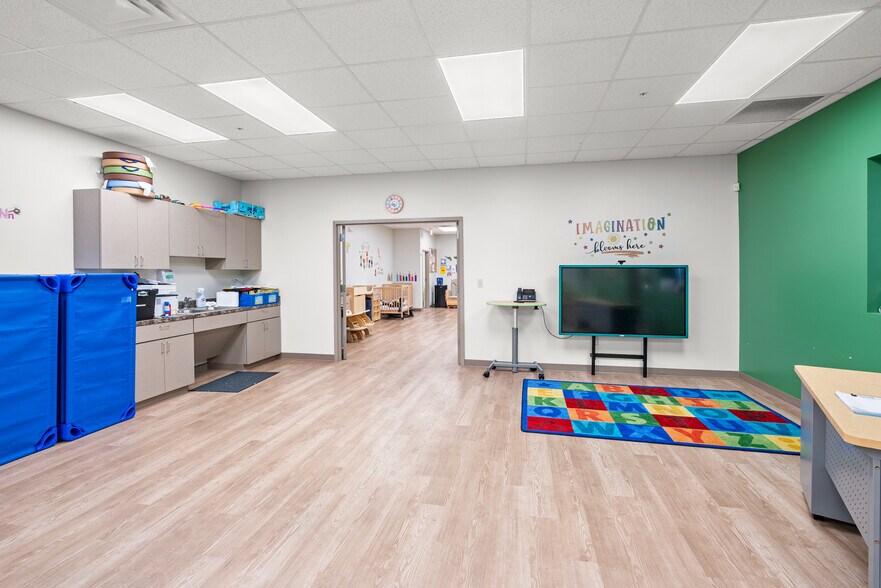 More Photos Of 10102 S Padre Island Dr, Corpus Christi Office For Sale