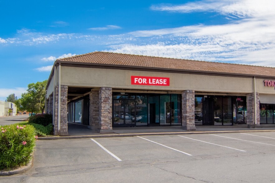 More Photos Of 1611-1627 Hilltop Dr, Redding General Retail For Lease