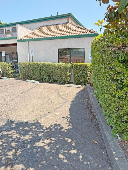 More Photos Of 1055 Broadway, Sonoma Office For Sale
