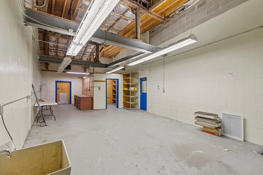 More Photos Of 777-785 Main St, Lewiston Warehouse For Lease