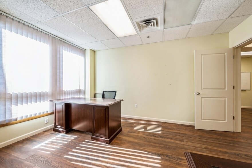 More Photos Of 674 US Highway 202, Bridgewater Medical For Sale