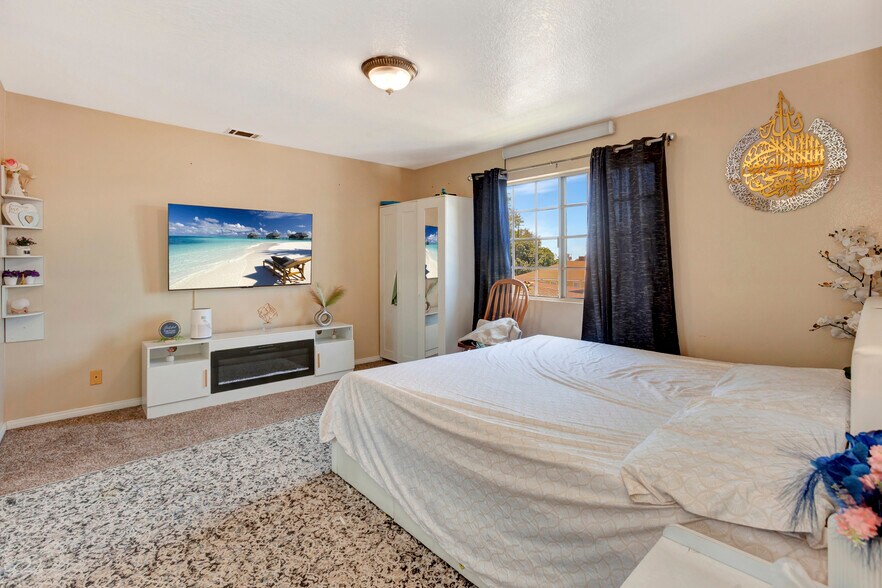 More Photos Of 12731 Barlin Ave, Downey Apartments For Sale