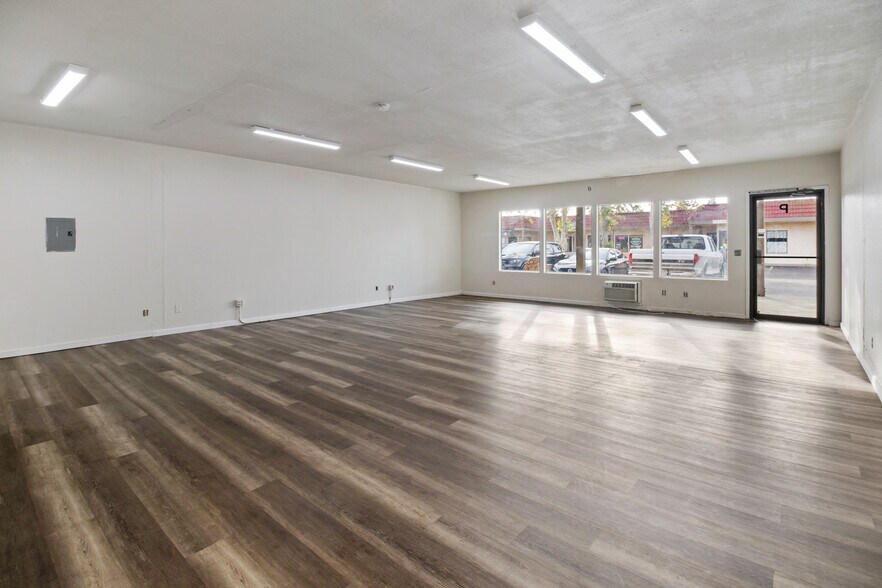 More Photos Of 333 S Main St, Red Bluff Hotel For Sale