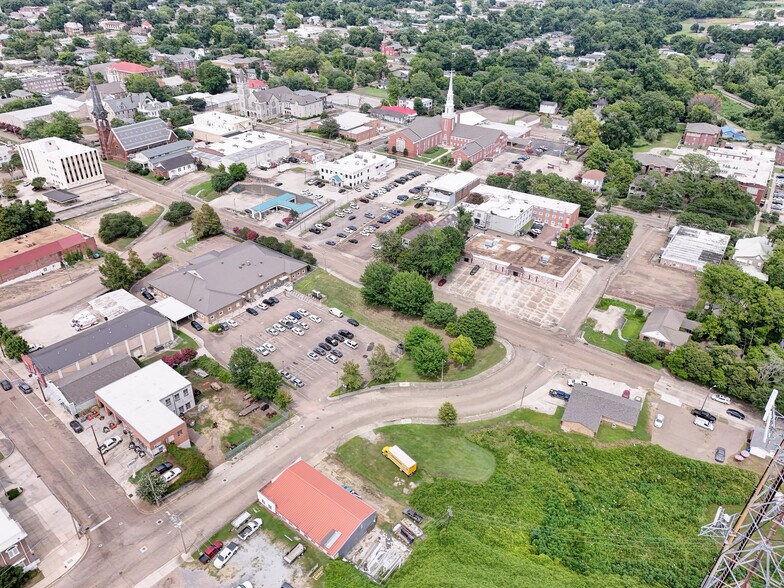 More Photos Of 1701 Castle Overlook Drive, Vicksburg Land For Sale