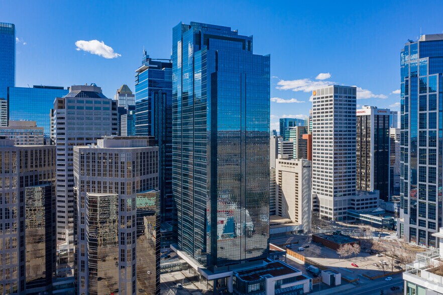 More Photos Of 215 2nd St SW, Calgary Office For Lease