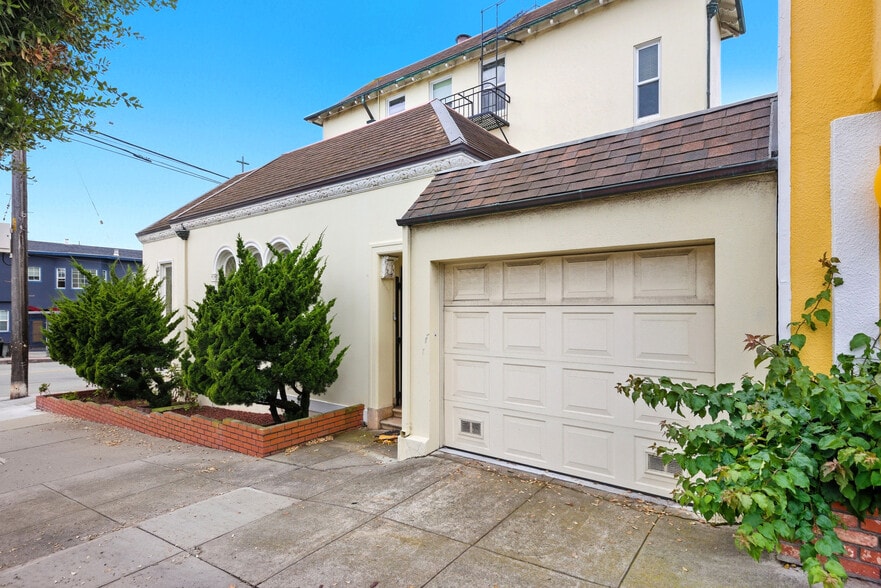 More Photos Of 3900 Balboa St, San Francisco Religious Facility For Sale
