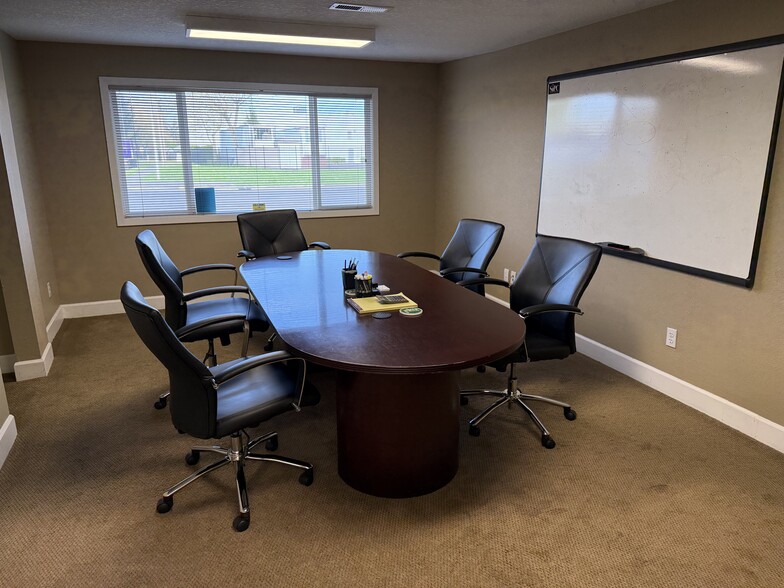 More Photos Of 415 SE 117th Ave, Vancouver Office For Sale