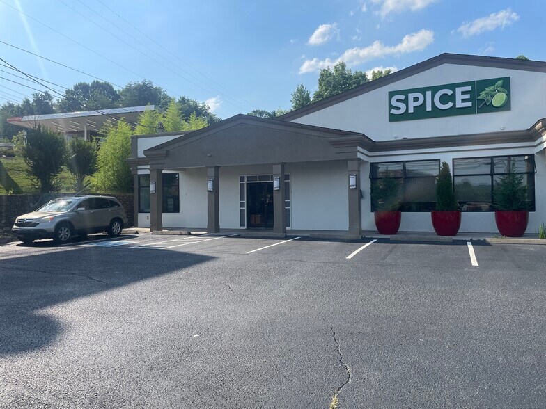Primary Photo Of 6213 Kingston Pike, Knoxville General Retail For Lease