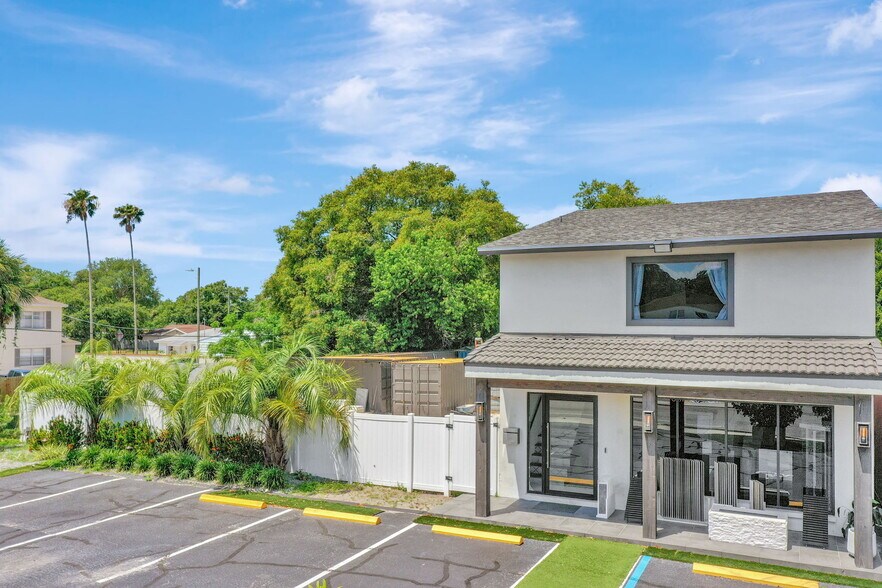 More Photos Of 5401 S Dale Mabry Hwy, Tampa Medical For Sale