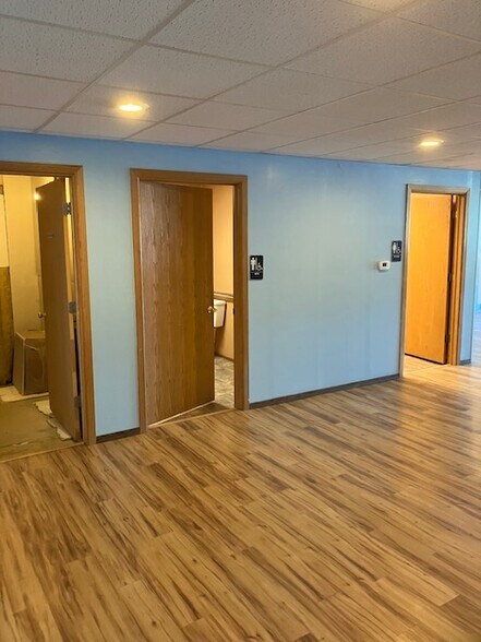 More Photos Of 1918-1918 Campbell Rd, La Crosse General Retail For Sale