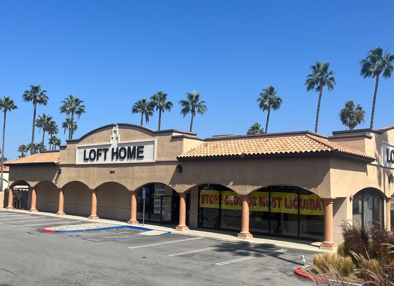 Primary Photo Of 2801 Paseo Mercado, Oxnard Freestanding For Sale