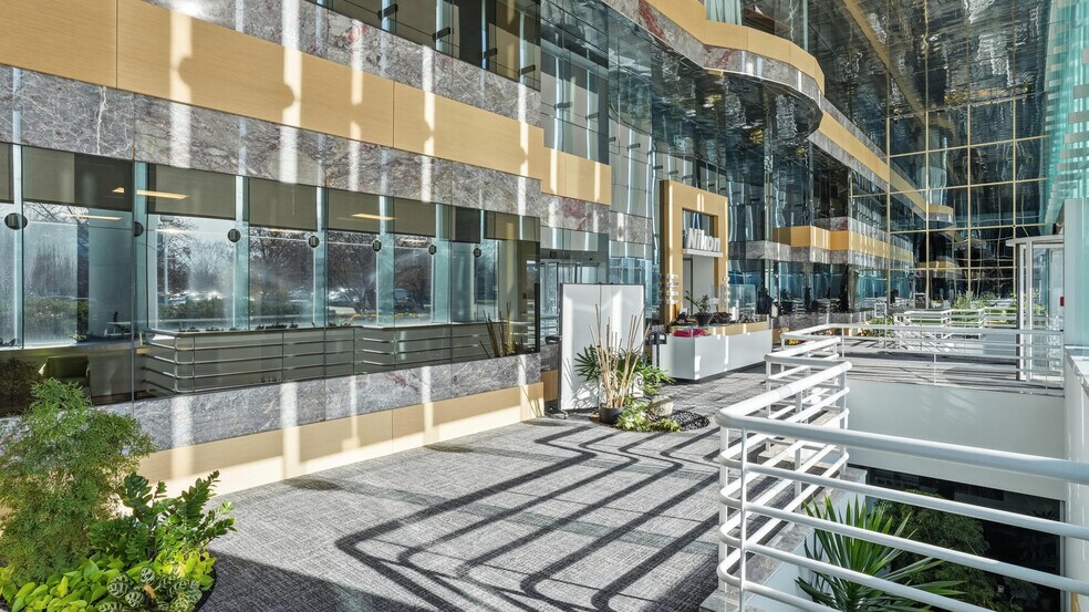 More Photos Of 1300 Walt Whitman Rd, Melville Office For Lease
