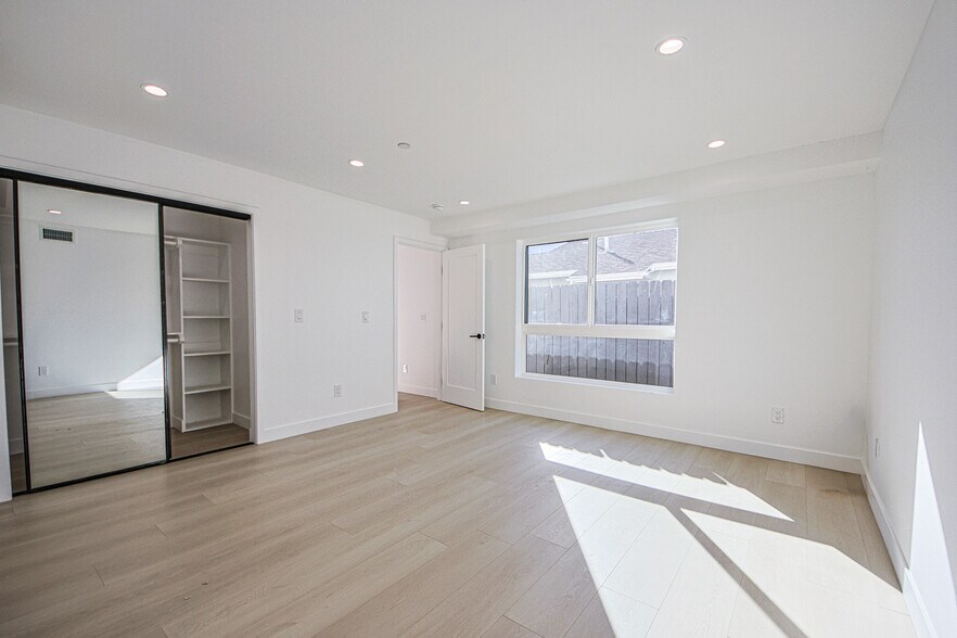More Photos Of 5709 Auckland Ave, North Hollywood Apartments For Sale