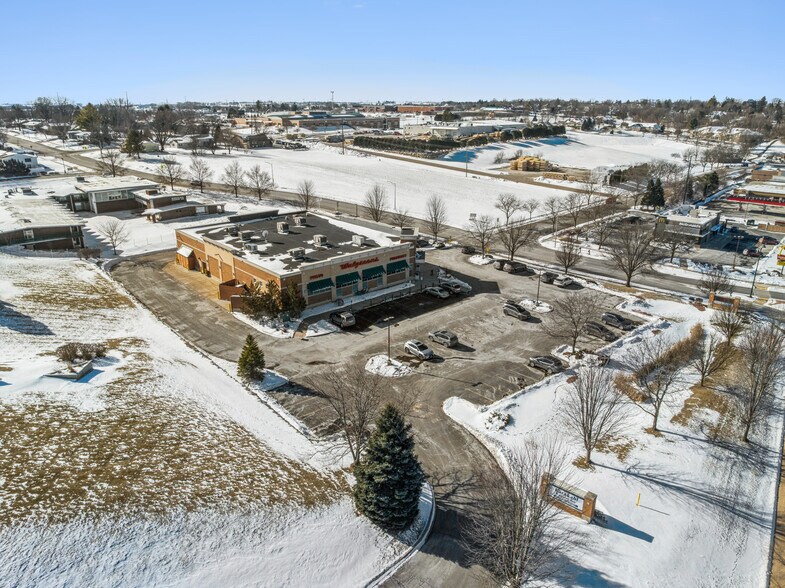 More Photos Of 1401 Springdale St, Mount Horeb Drugstore For Sale