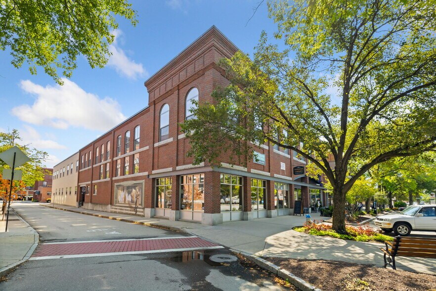 More Photos Of 42-46 Main St, Keene Loft Creative Space For Lease