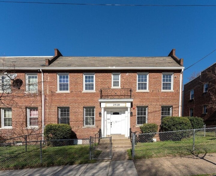 More Photos Of 2928 Nelson Pl Se, Washington Apartments For Sale