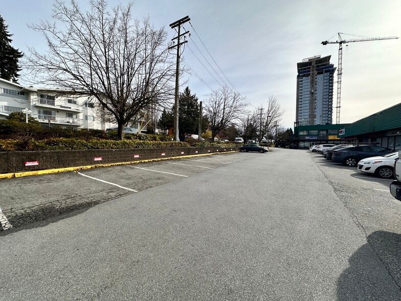 More Photos Of 1001 Austin Ave, Coquitlam Unknown For Lease