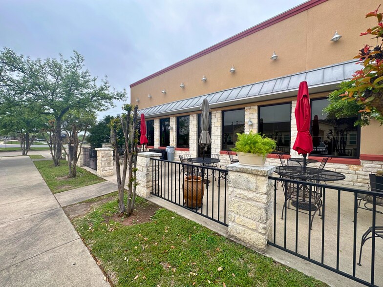 More Photos Of 1005 W Pecan St, Pflugerville Restaurant For Sale