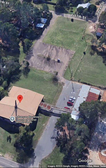 More Photos Of 602 Arkansas Blvd, Texarkana Religious Facility For Sale