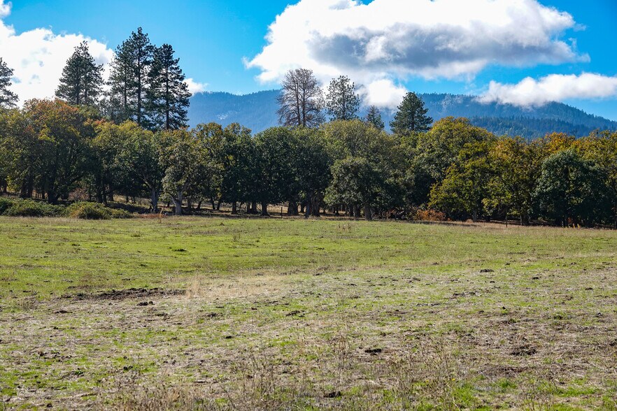 More Photos Of 3501 S State Highway 3, Etna Land For Sale