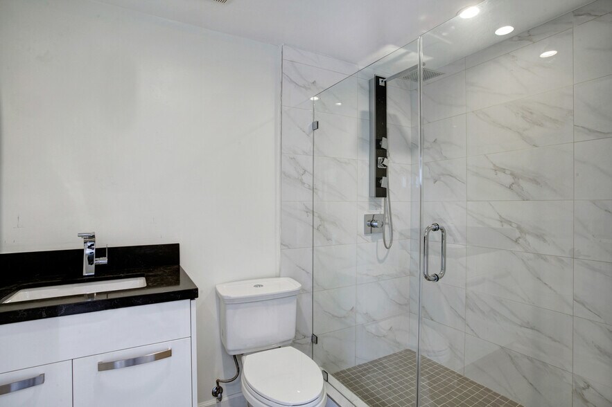 More Photos Of 621 Ramona Ave, Laguna Beach Apartments For Sale
