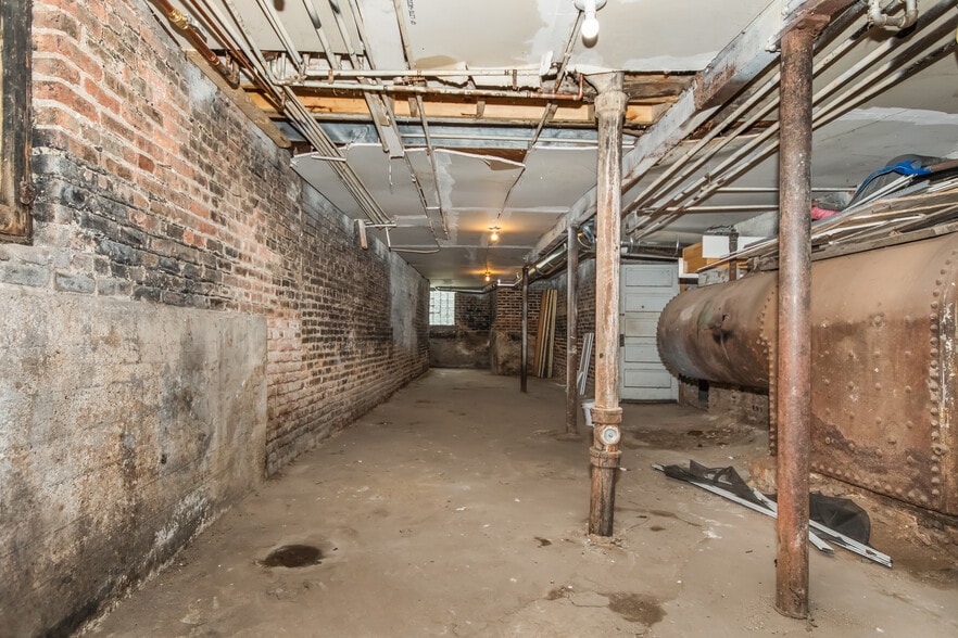 More Photos Of 1509 E 69th Pl, Chicago Apartments For Sale