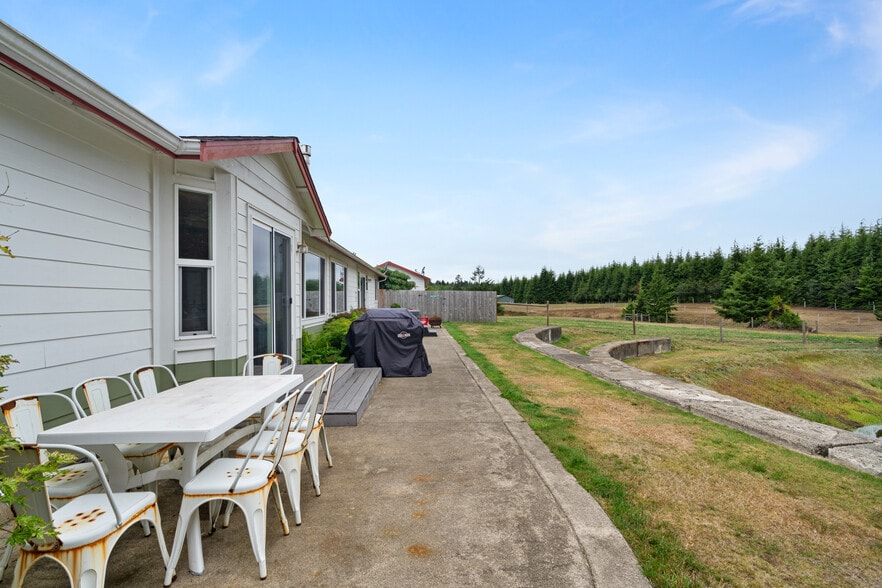 More Photos Of 1 S Arbor Rd, Aberdeen Winery Vineyard For Sale