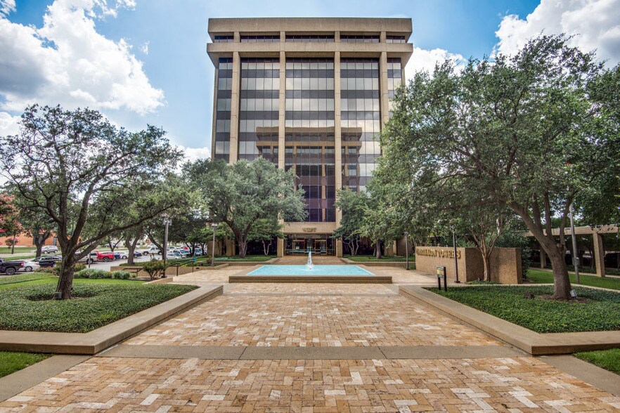 More Photos Of 13601 Preston Rd, Dallas Office For Sale