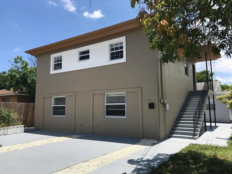 Primary Photo Of 940 Charles St, West Palm Beach Multifamily For Sale