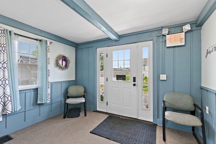 More Photos Of 55 S Madison St, Oswego Office For Sale