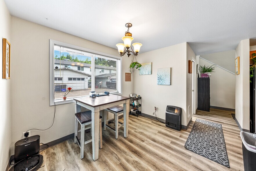 More Photos Of 124 S 63rd St, Springfield Apartments For Sale