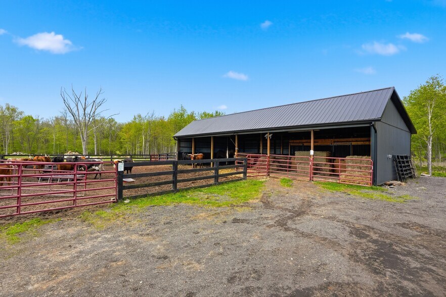 More Photos Of 51 Redder rd, Pine Bush Flex For Sale