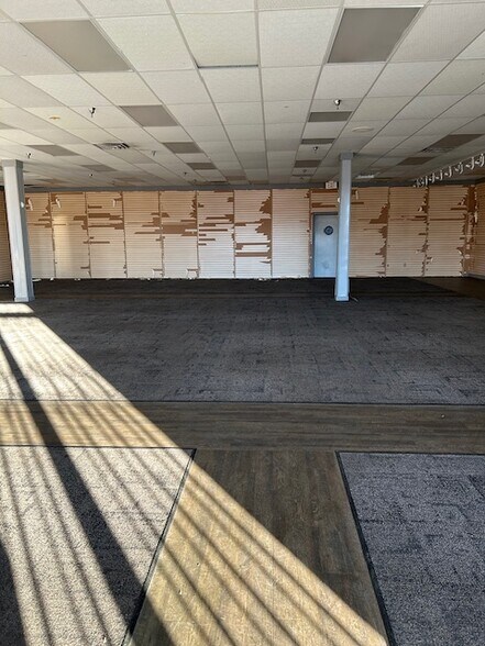 More Photos Of 1223 S Main St, Poplarville Storefront For Lease