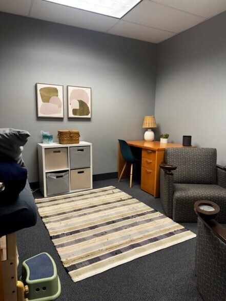 More Photos Of 3510 8th St NW, Rochester Office For Lease