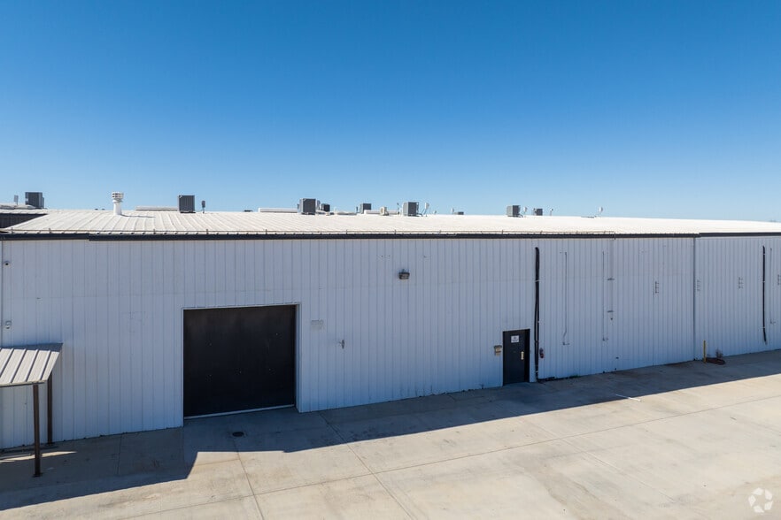 More Photos Of 9486 Holly Rd, Adelanto Warehouse For Sale