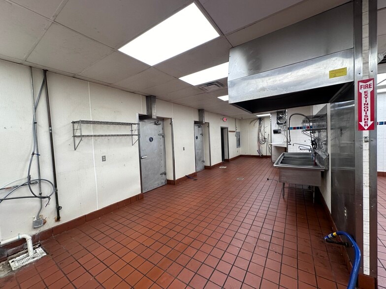 More Photos Of 12916 E 21st St, Tulsa General Retail For Sale