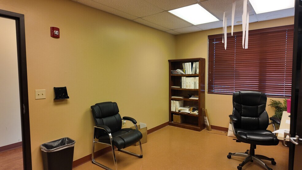 More Photos Of 2401 FM 646, Dickinson Medical For Sale
